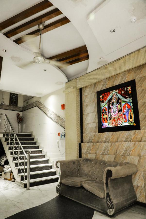 Hotel Centra Inn Yeni Delhi Dış mekan fotoğraf