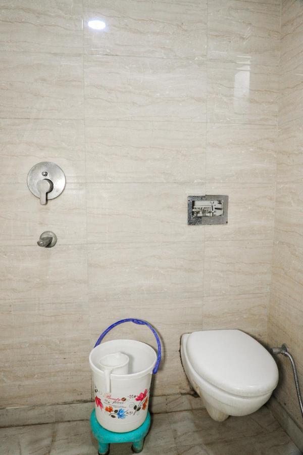 Hotel Centra Inn Yeni Delhi Dış mekan fotoğraf